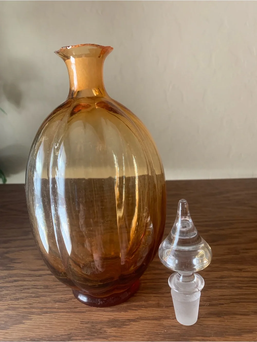Amber Ribbed Glass Decanter with Clear Stopper
